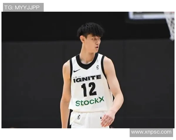 曾凡博:从青涩新星到篮球赛场的璀璨明珠,未来可期的传奇之路 曾凡博:从青涩新星到篮球赛场的璀璨明珠,未来可期的传奇之路