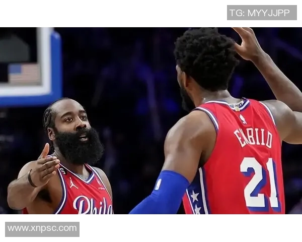 NBA季后赛热火与骑士激战正酣精彩对决引发球迷热议 NBA季后赛热火与骑士激战正酣精彩对决引发球迷热议