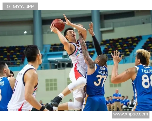 CBA季前赛精彩对决浙江队迎战广州队直播全程回顾与分析 CBA季前赛精彩对决浙江队迎战广州队直播全程回顾与分析