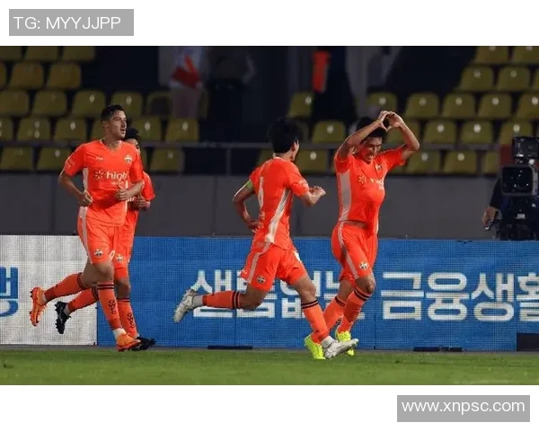 江原FC迎战蔚山现代争夺韩职联积分榜重要位置的关键对决 江原FC迎战蔚山现代争夺韩职联积分榜重要位置的关键对决